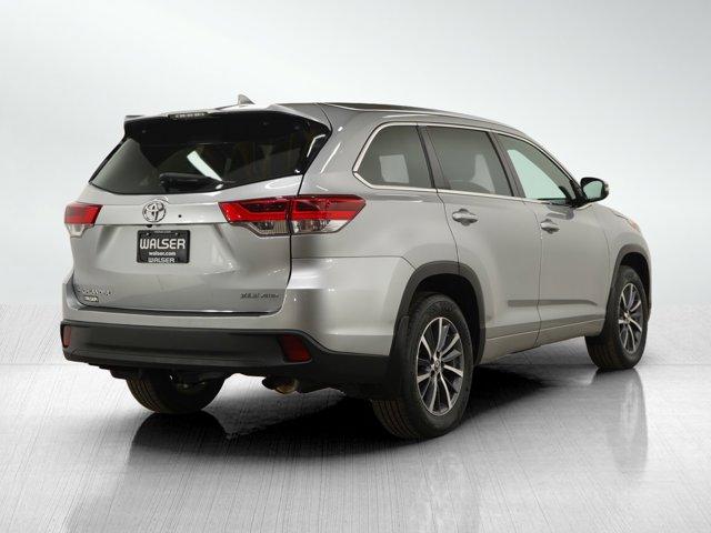 used 2017 Toyota Highlander car, priced at $24,599