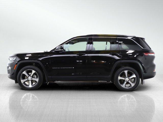 used 2023 Jeep Grand Cherokee car, priced at $33,699