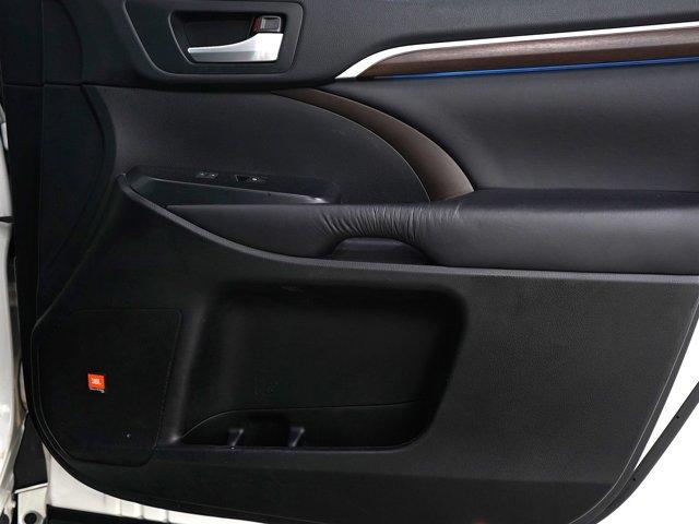 used 2015 Toyota Highlander car, priced at $19,499