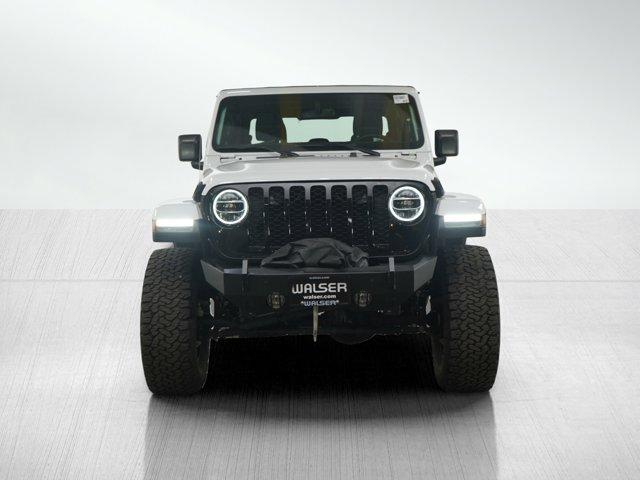 used 2021 Jeep Gladiator car, priced at $32,998