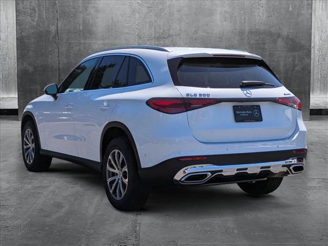 new 2025 Mercedes-Benz GLC 300 car, priced at $61,490