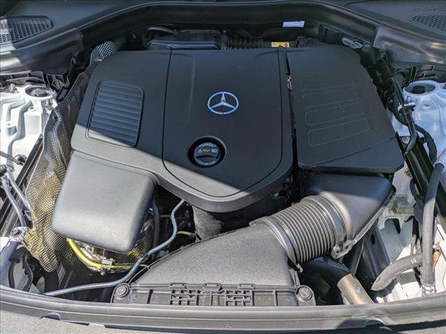 new 2025 Mercedes-Benz GLC 300 car, priced at $61,490