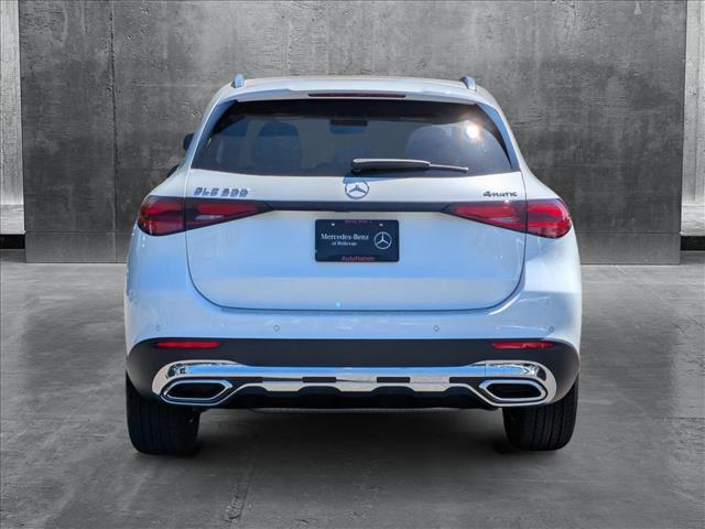 new 2025 Mercedes-Benz GLC 300 car, priced at $61,490