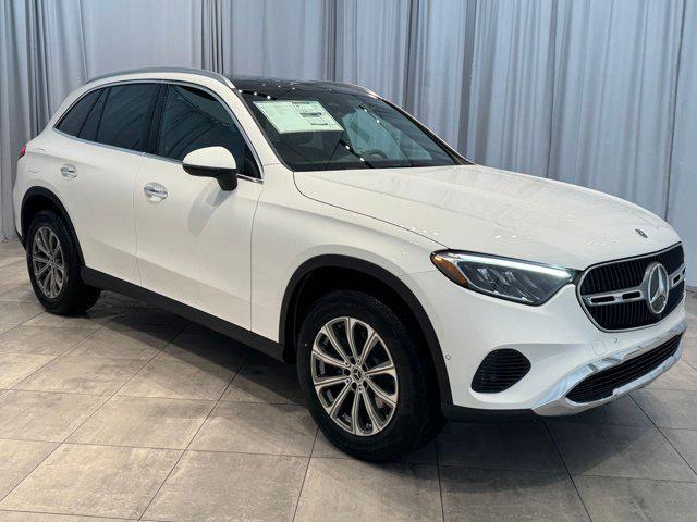 new 2025 Mercedes-Benz GLC 300 car, priced at $55,955