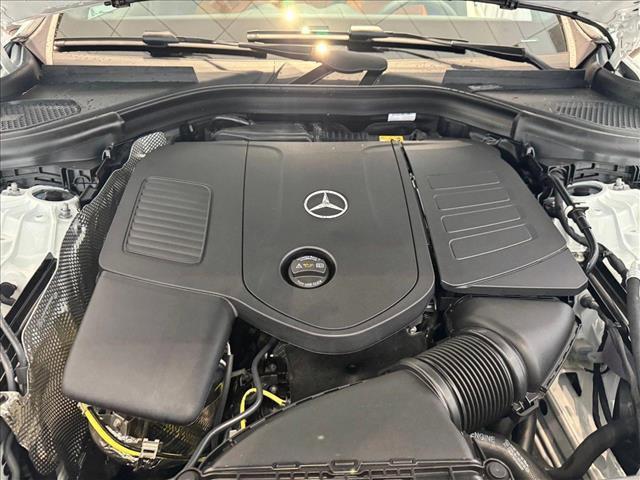new 2025 Mercedes-Benz GLC 300 car, priced at $55,955