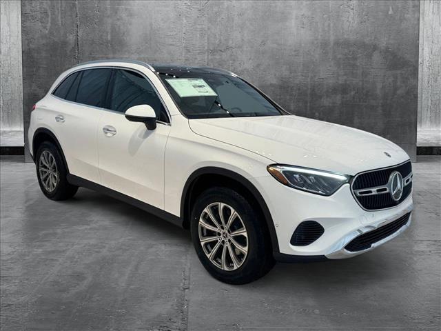 new 2025 Mercedes-Benz GLC 300 car, priced at $55,955