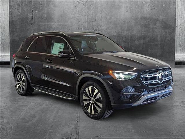 new 2025 Mercedes-Benz GLE 450 car, priced at $77,140