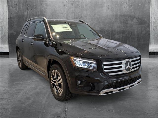 new 2025 Mercedes-Benz GLB 250 car, priced at $54,105