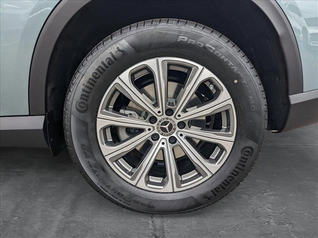 new 2025 Mercedes-Benz GLC 300 car, priced at $59,880