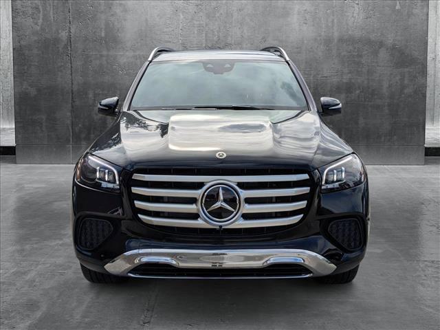 new 2025 Mercedes-Benz GLS 450 car, priced at $95,045