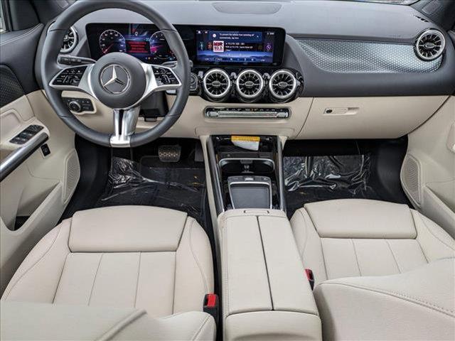 new 2024 Mercedes-Benz GLA 250 car, priced at $48,530
