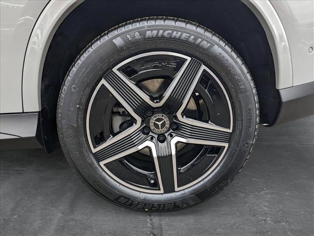 new 2025 Mercedes-Benz GLC 300 car, priced at $71,200