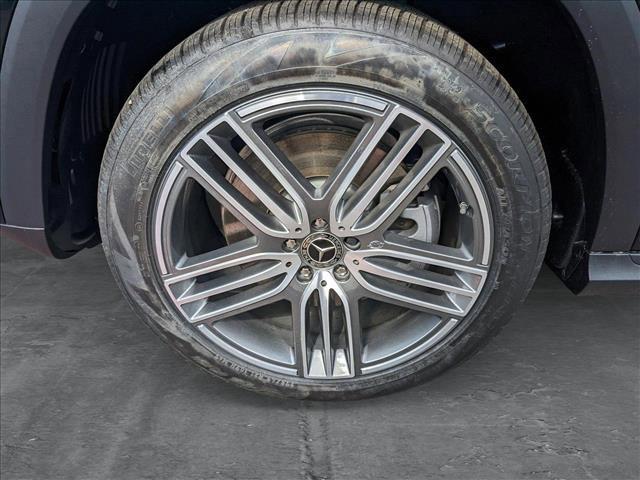 new 2025 Mercedes-Benz GLS 450 car, priced at $91,945