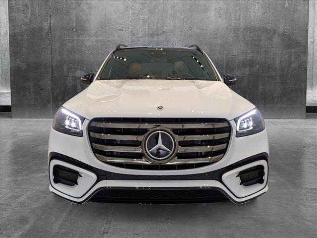 new 2025 Mercedes-Benz GLS 580 car, priced at $124,290