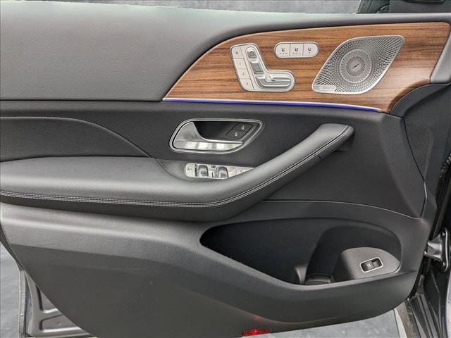 new 2025 Mercedes-Benz GLS 450 car, priced at $96,495