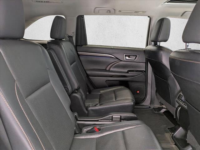 used 2016 Toyota Highlander car, priced at $16,042