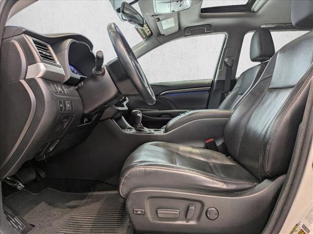 used 2016 Toyota Highlander car, priced at $16,042