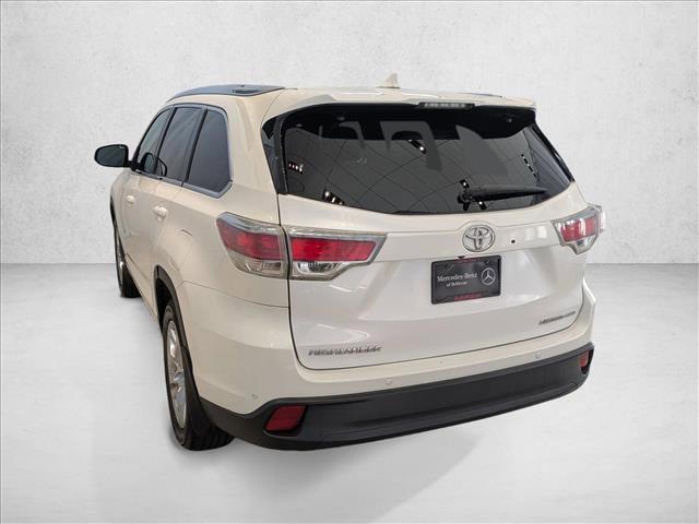 used 2016 Toyota Highlander car, priced at $16,042