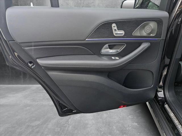 new 2025 Mercedes-Benz GLS 450 car, priced at $91,945