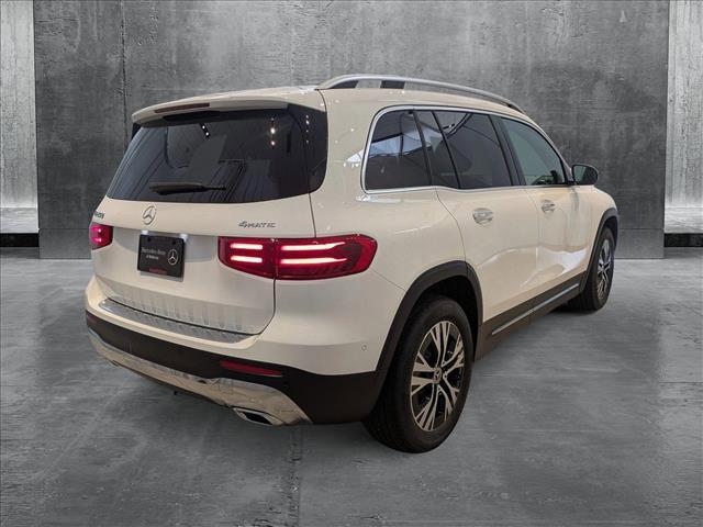 new 2025 Mercedes-Benz GLB 250 car, priced at $56,075