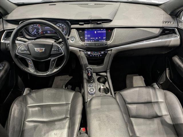 used 2022 Cadillac XT5 car, priced at $22,992