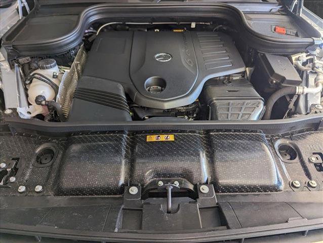 new 2025 Mercedes-Benz GLS 450 car, priced at $100,455