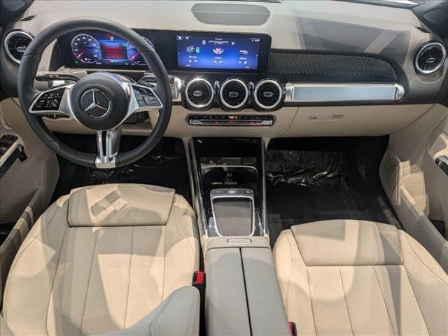 new 2025 Mercedes-Benz GLB 250 car, priced at $46,550