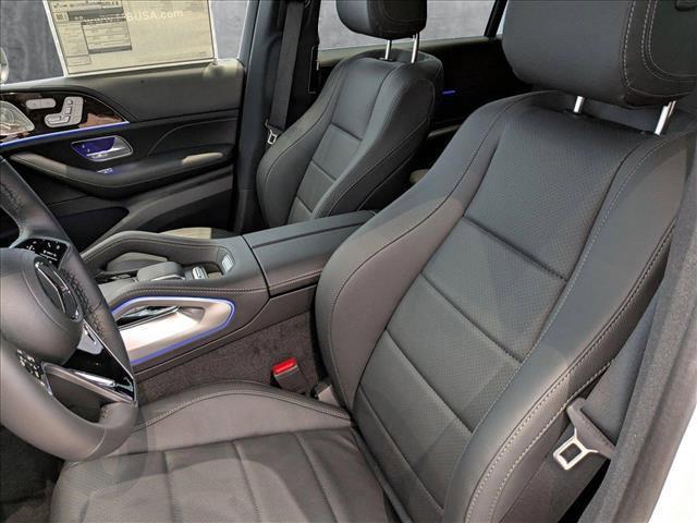 new 2025 Mercedes-Benz GLS 450 car, priced at $93,285