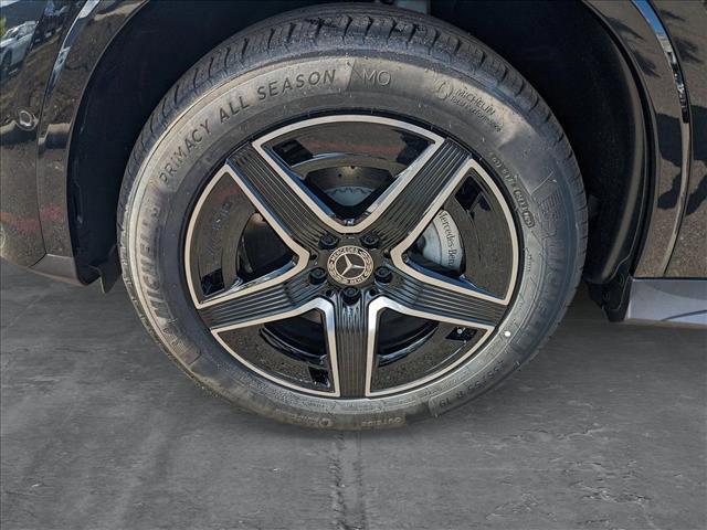 new 2025 Mercedes-Benz GLC 300 car, priced at $57,600