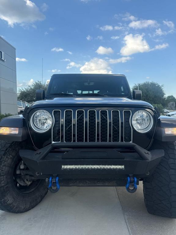 used 2020 Jeep Gladiator car, priced at $33,488