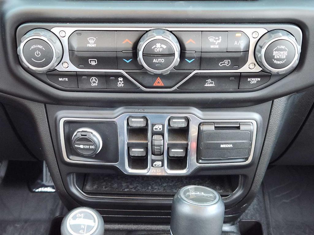 used 2020 Jeep Gladiator car, priced at $32,188