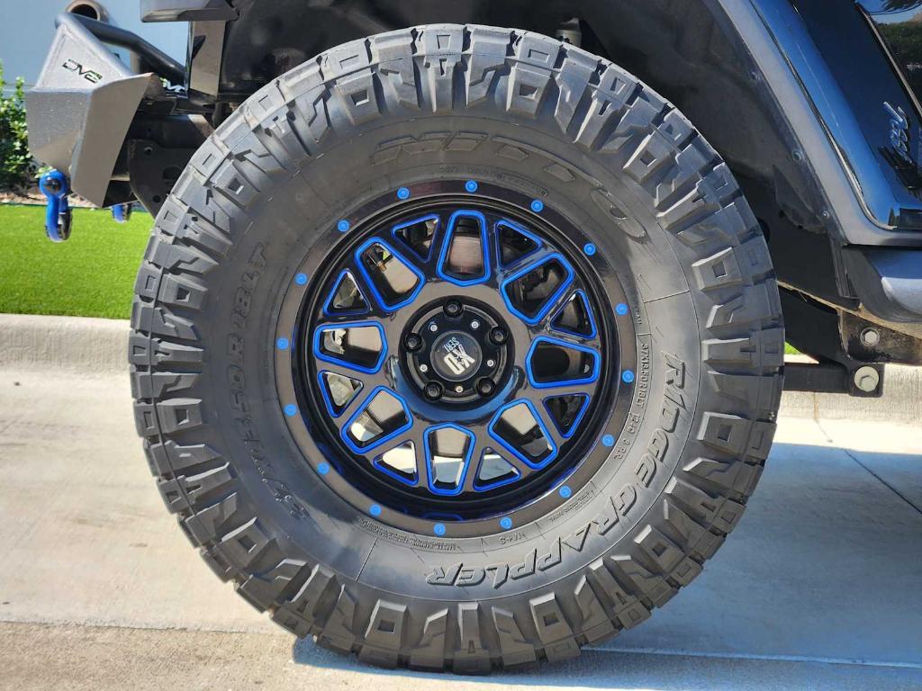 used 2020 Jeep Gladiator car, priced at $32,188