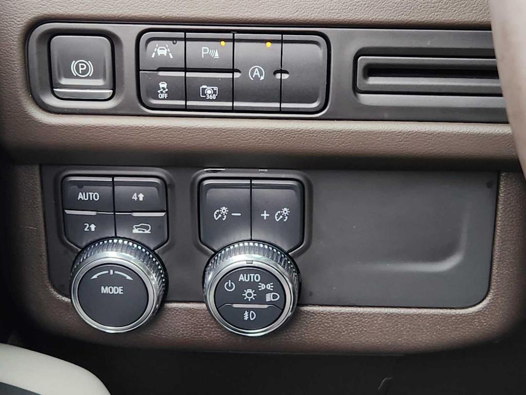 used 2023 GMC Yukon car, priced at $55,788