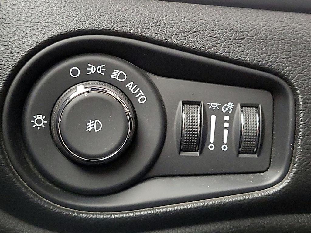 used 2021 Jeep Renegade car, priced at $19,998