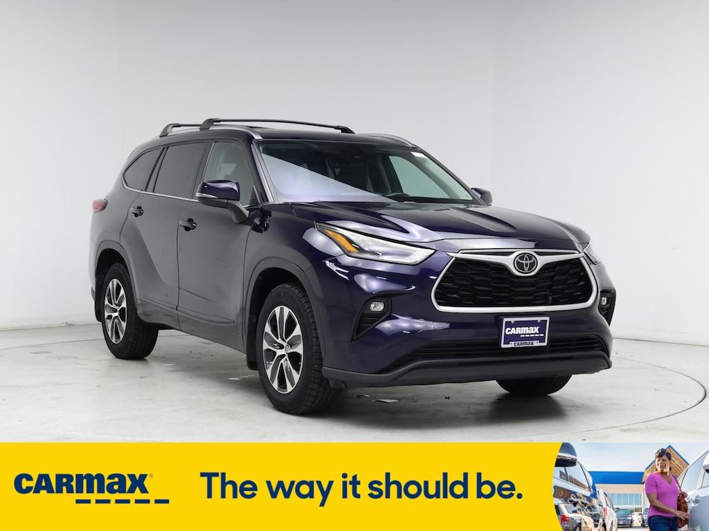 used 2021 Toyota Highlander car, priced at $34,998