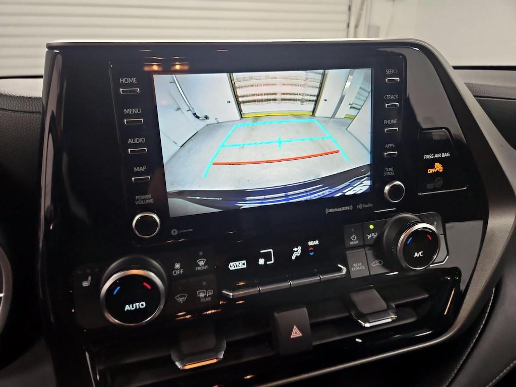 used 2021 Toyota Highlander car, priced at $34,998