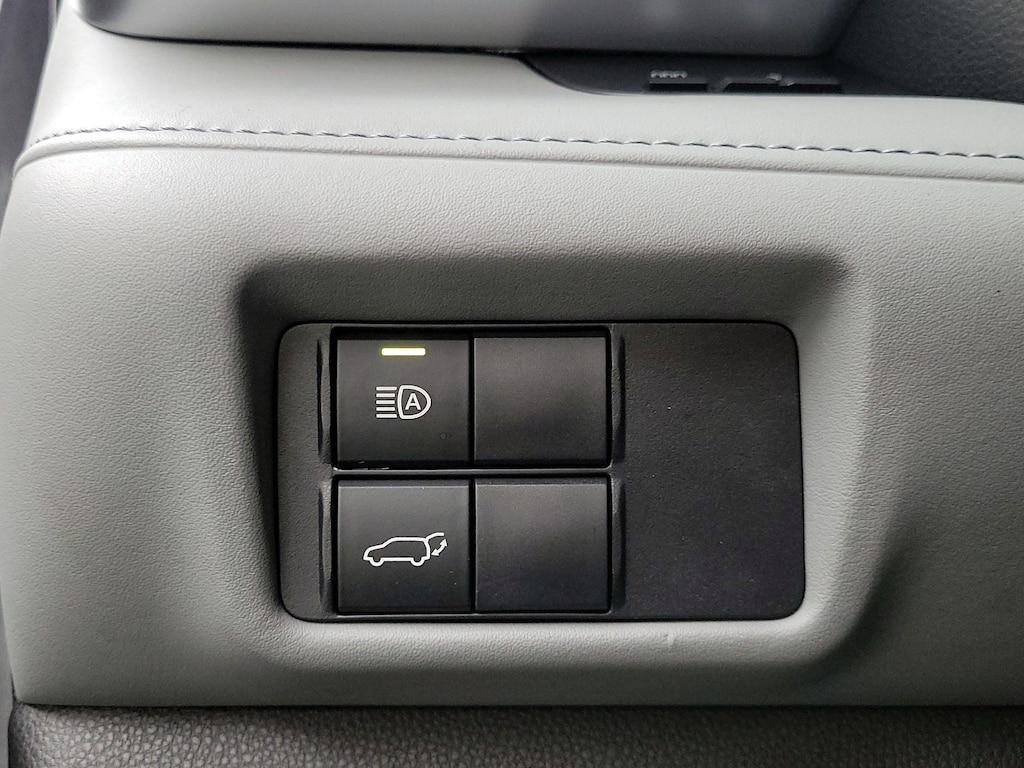 used 2021 Toyota Highlander car, priced at $32,998