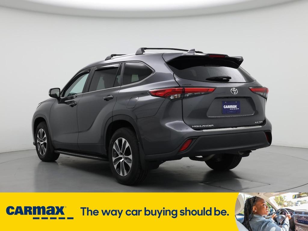 used 2023 Toyota Highlander car, priced at $40,998
