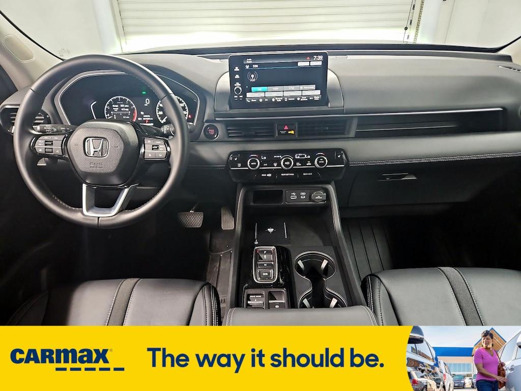 used 2024 Honda Pilot car, priced at $40,998