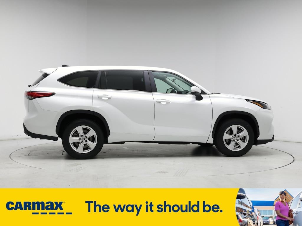used 2023 Toyota Highlander car, priced at $34,998