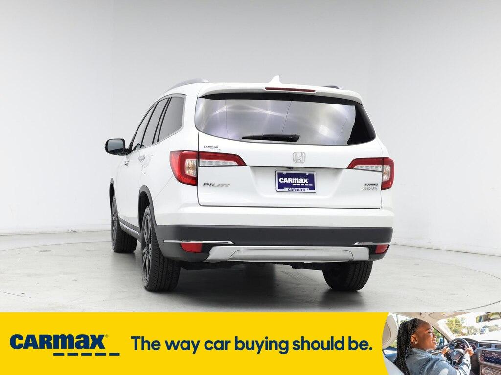 used 2022 Honda Pilot car, priced at $34,998