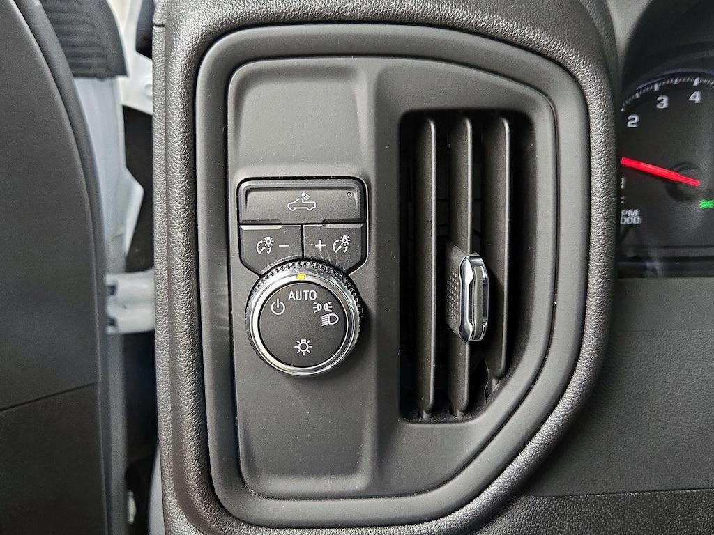 used 2024 GMC Sierra 1500 car, priced at $31,998