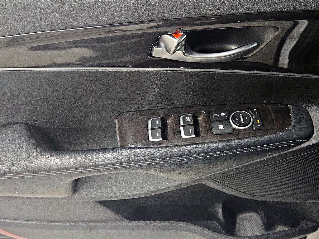 used 2018 Kia Sorento car, priced at $16,998
