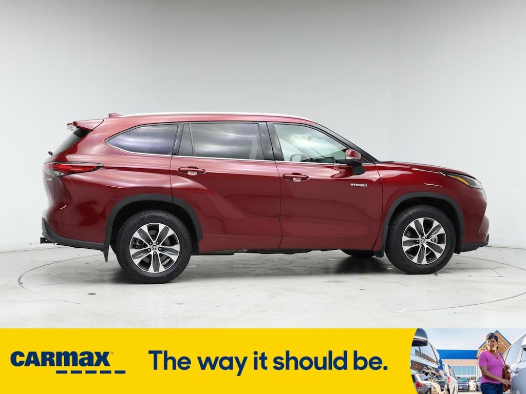 used 2021 Toyota Highlander Hybrid car, priced at $38,998