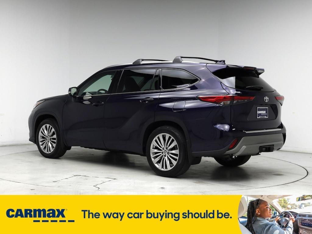 used 2022 Toyota Highlander car, priced at $49,998