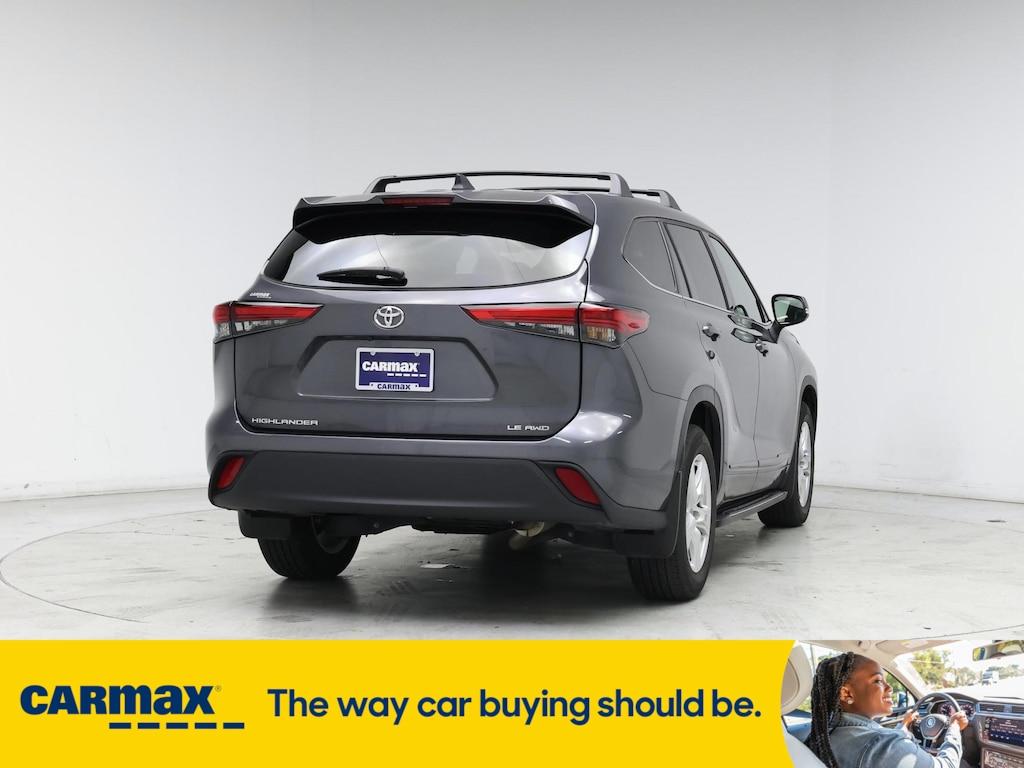 used 2022 Toyota Highlander car, priced at $35,998