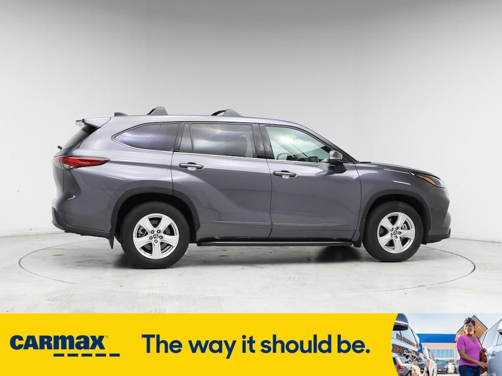 used 2022 Toyota Highlander car, priced at $35,998