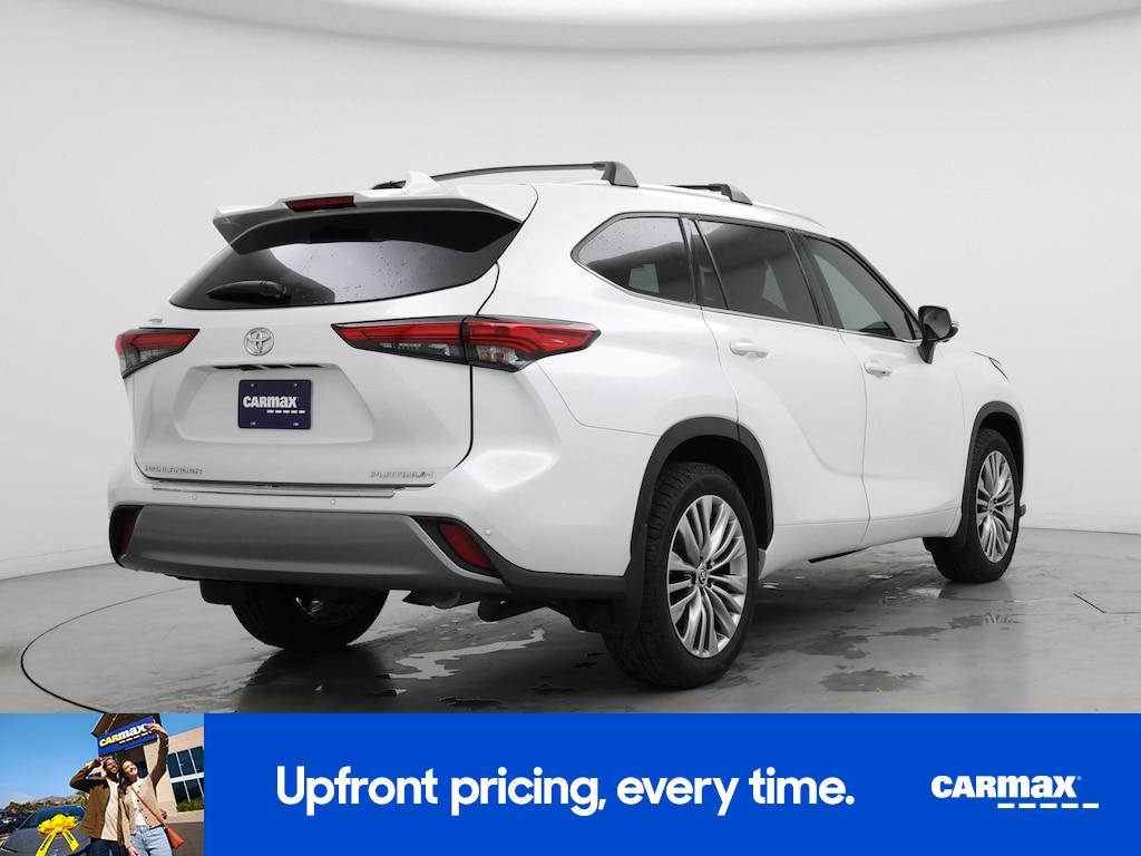 used 2023 Toyota Highlander car, priced at $45,998