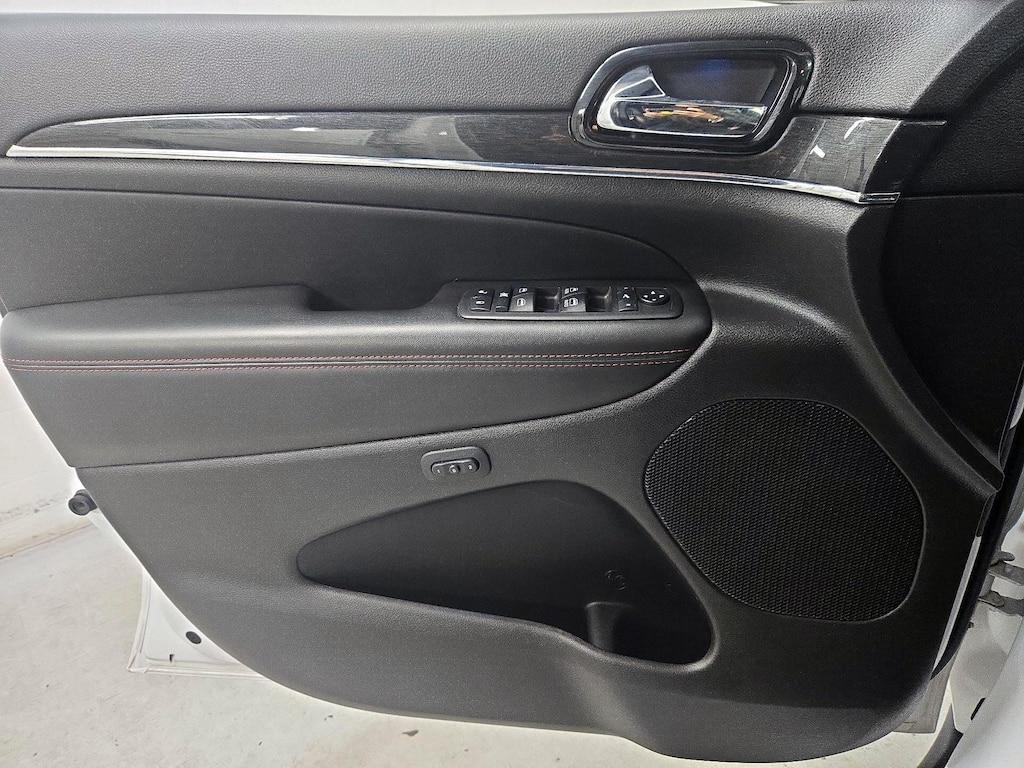 used 2020 Jeep Grand Cherokee car, priced at $29,998