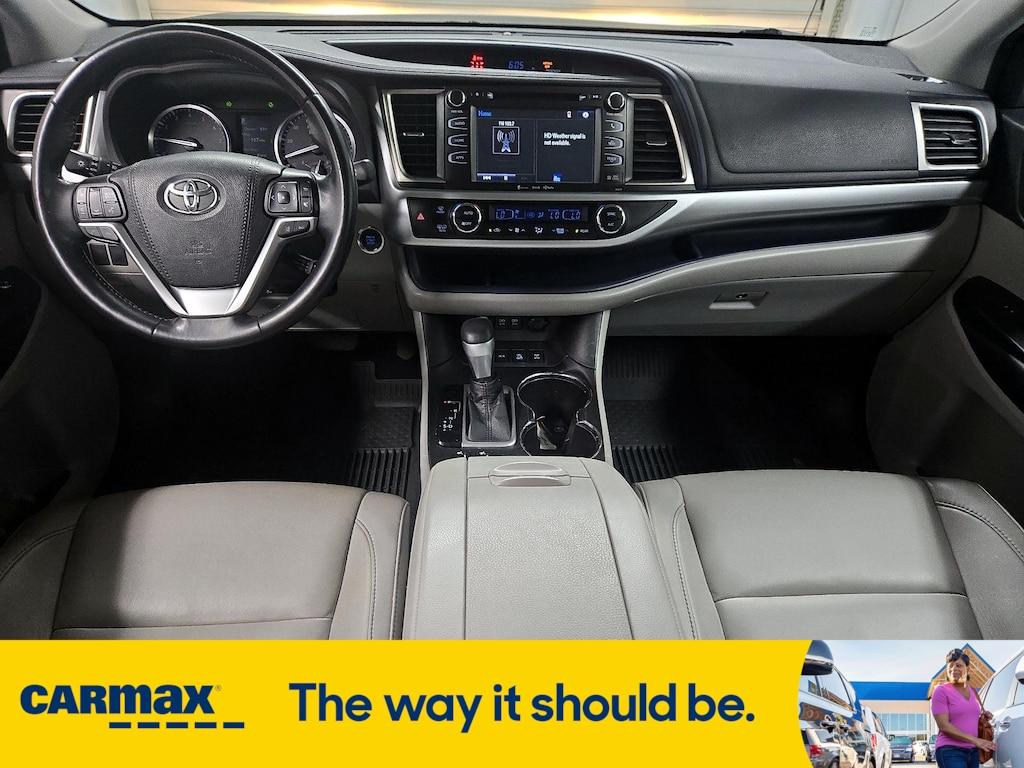 used 2018 Toyota Highlander car, priced at $27,998